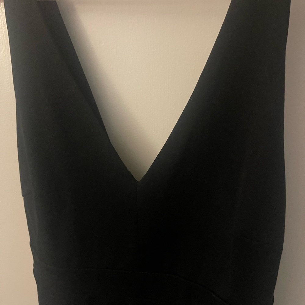 Lulus little Black dress, v-neck, scrappy back, size medium - Picture 5 of 6